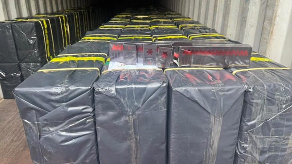 Sorotan: Kapal Pengangkut 2,6 Ton Narkoba Cair Juga Bawa 1,5 Juta Batang Rokok Ilegal – Begini Penjelasannya
