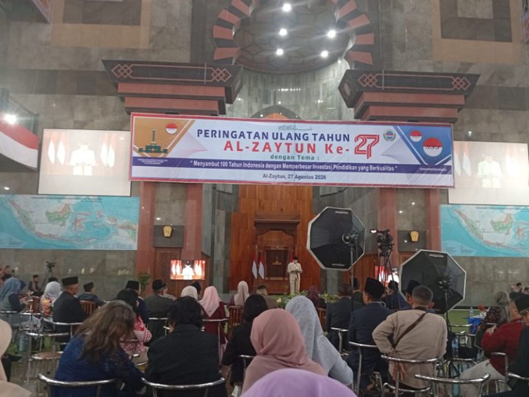 Sorotan: Peringatan HUT Ke-27 Mahad Al Zaytun, Tema : “Menyambut 100 Tahun Indonesia dengan Memperbesar Investasi Pendidikan Yg Berkualitas ” – Begini Penjelasannya